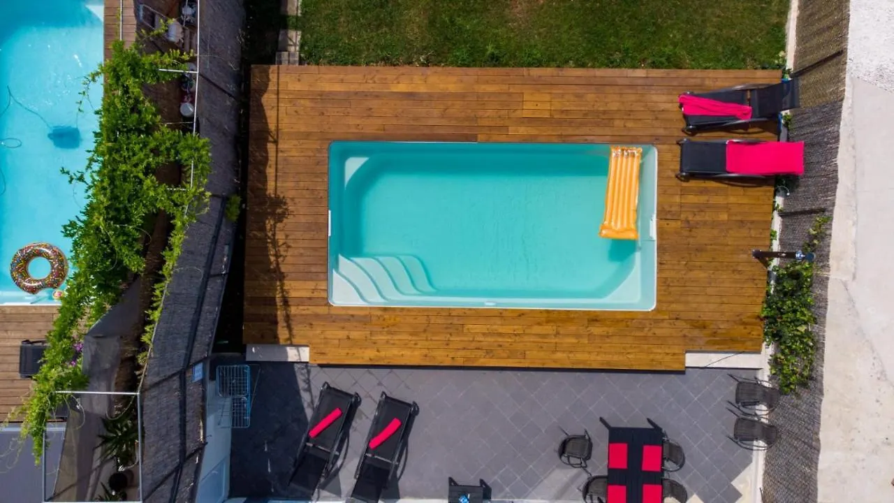 Apartman A2 S Vlastitim Bazenom Apartment Trogir